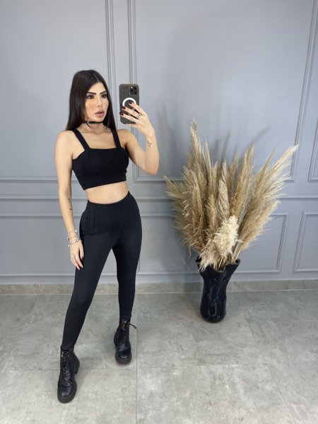 Calça Lola Montaria - Preta